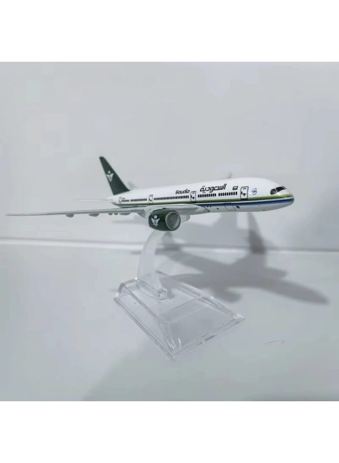 Saudia 16cm Diecast Airplane Model – Collectible Aircraft Toy with Stand – Ideal for Aviation Enthusiasts and Kids Airplane models child birthday gift Christmas gift plane models - Image 2